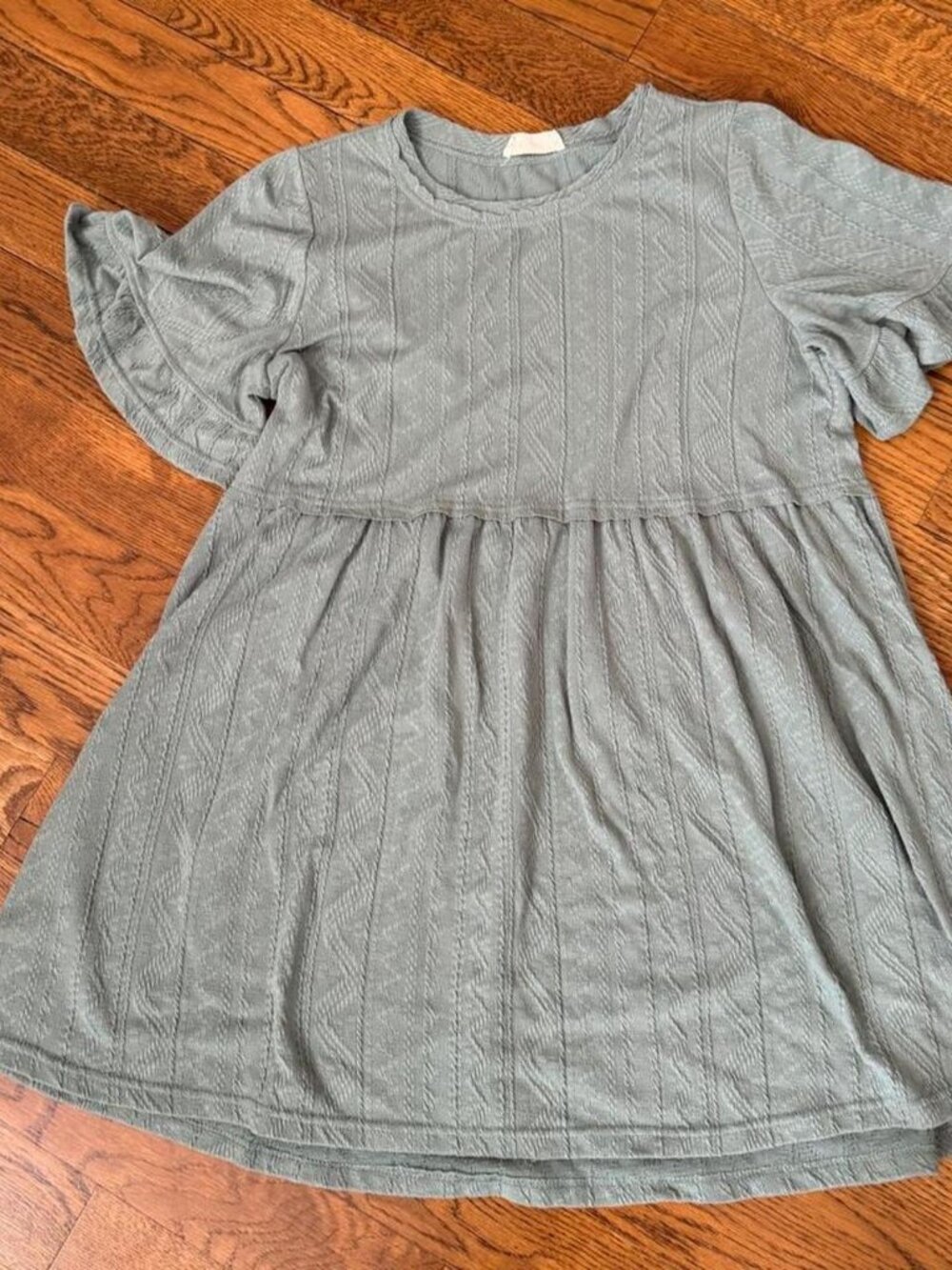 New In women’s Grey tunic top/ dress with ruffle detail. Size: M #feminine #ruff